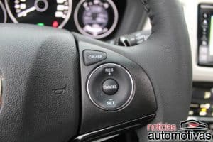 honda-hrv-touring-2021-avaliacao-na-28-300x200 Avaliação: Honda HR-V Touring ficou mais macio, mas ainda caro