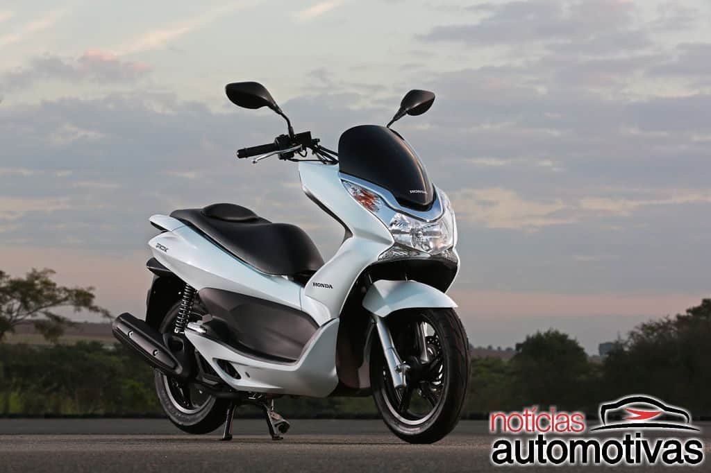 Honda Pcx Scooter Versoes Anos Precos Motor