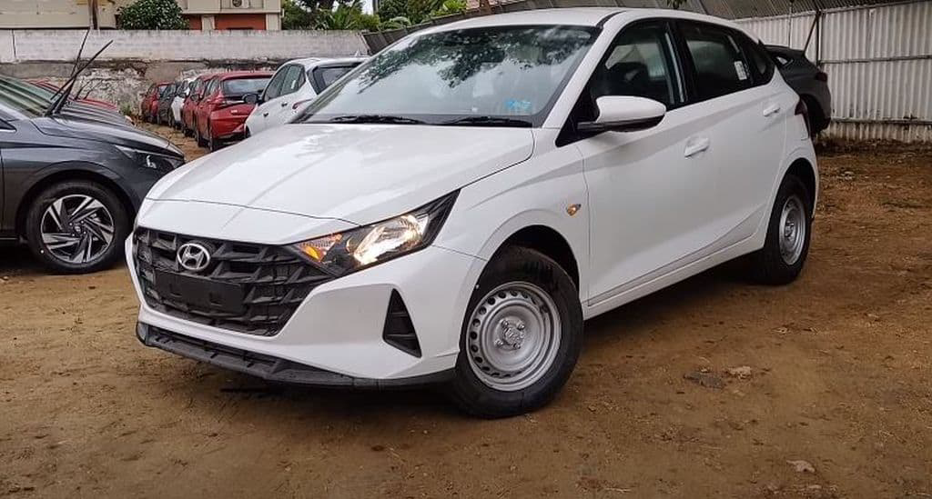 VÍDEO: Como é o Hyundai i20 "pé-de-boi" na Índia 