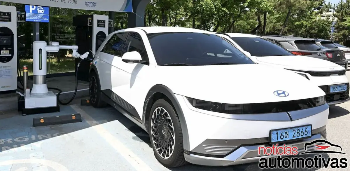 hyundai kia robo carrega ev (1)