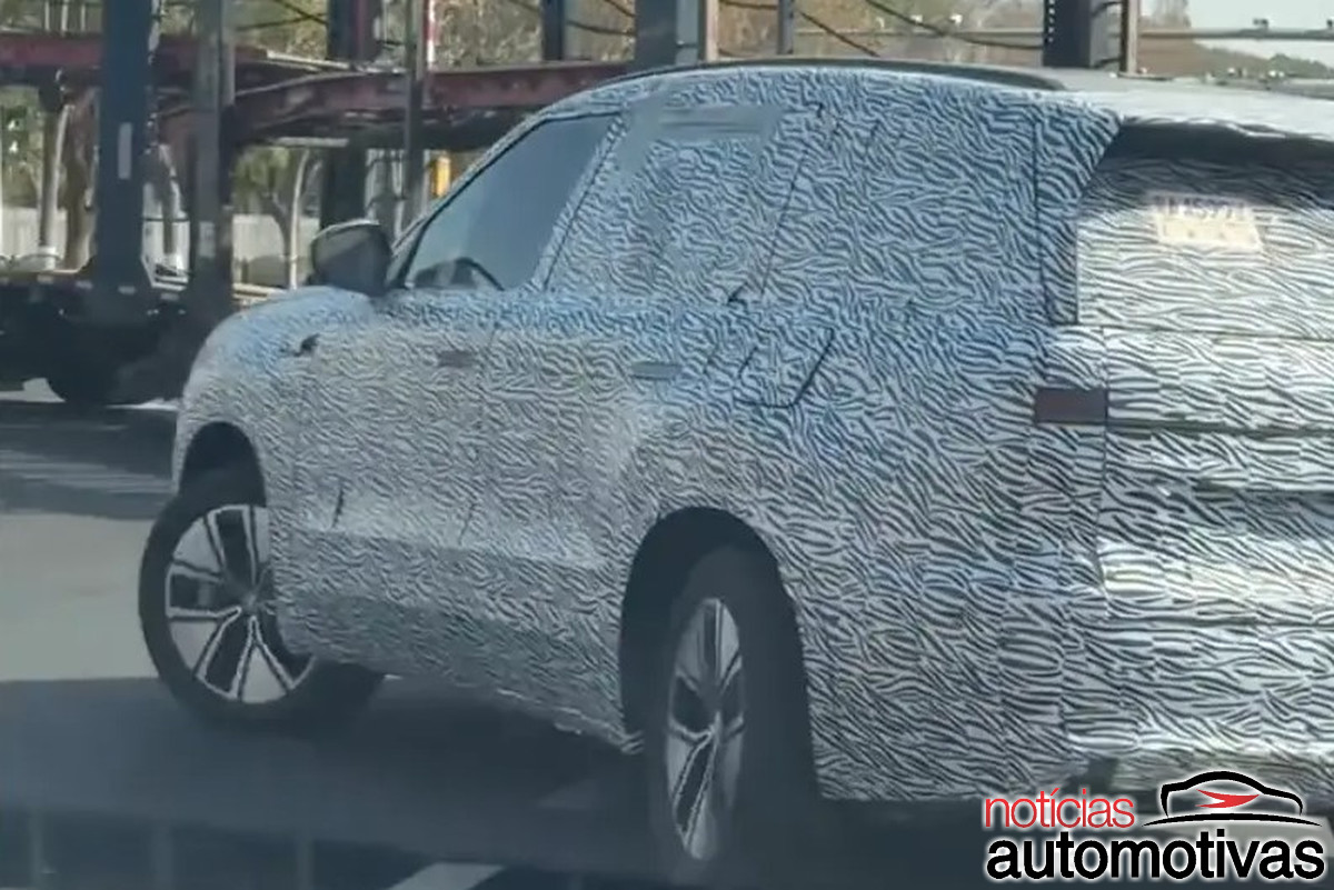 Novo Volkswagen ID. ERA é flagrado com visual futurista e eixo traseiro direcional surpreendente