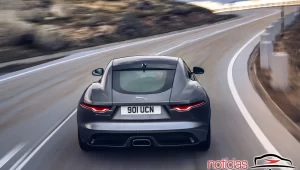 Jaguar F-Type: versões, equipamentos, motores, detalhes 