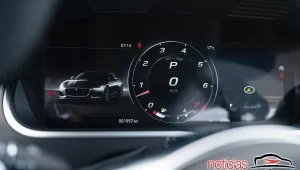 Jaguar F-Type: versões, equipamentos, motores, detalhes 