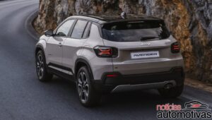 jeep avenger hybrid 3