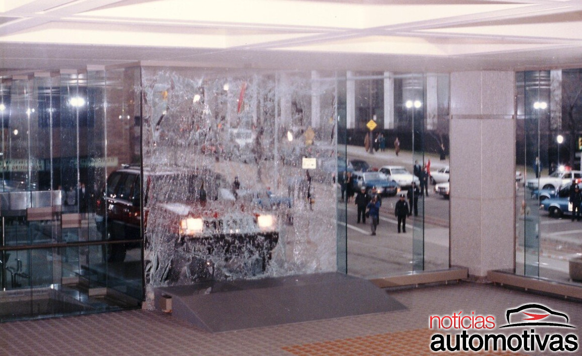 jeep avenger vidro 5