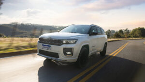 jeep commander blackhawk 2027 (1)