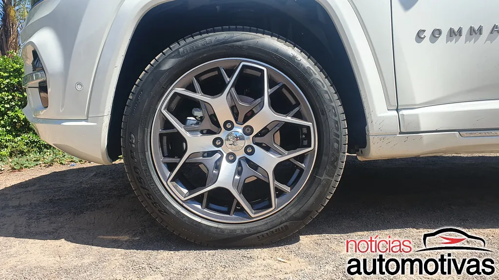 jeep-commander-diesel-avaliacao-na-10 Avaliação: Jeep Commander Diesel é o premium com eficiência