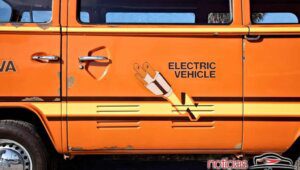 Volkswagen mostra Kombi elétrica desenvolvida em 1979 