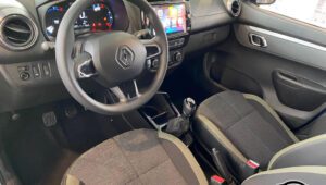 kwid-2022-ccs-7-300x170 Kwid 2022 deve partir de R$ 61.900 com controle de estabilidade