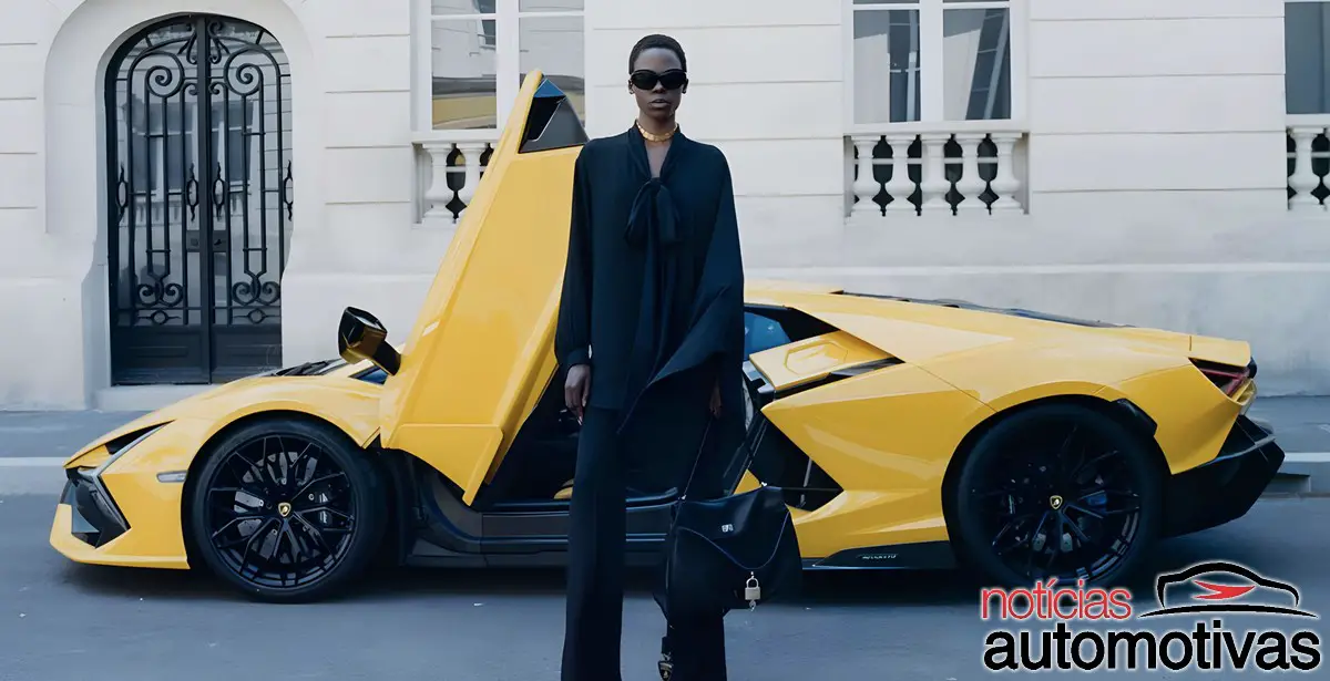 lamborghini balenciaga (5)