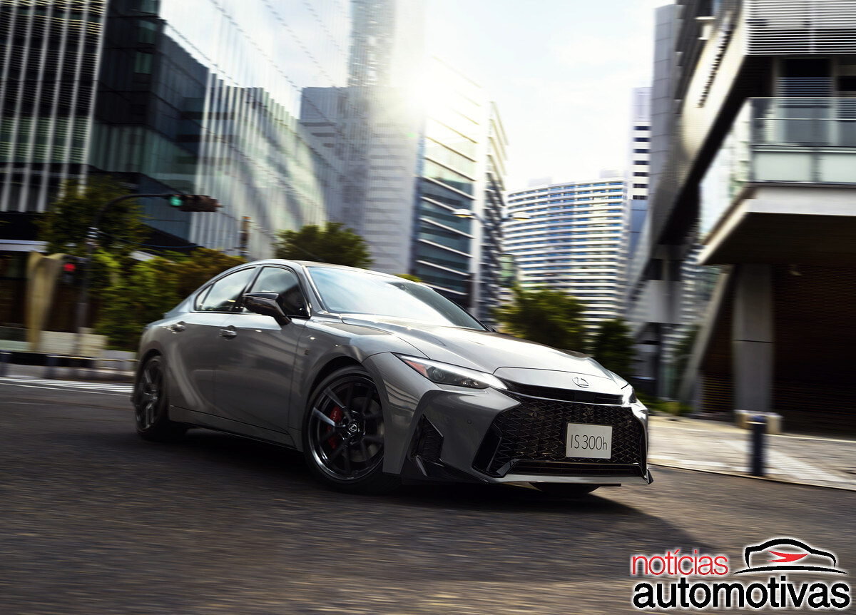 lexus is 300h 1 lexus is 300h 1