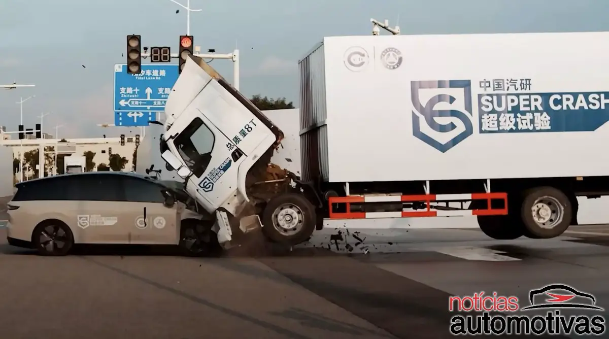 li auto i8 crashtest (7) li auto i8 crashtest (7)