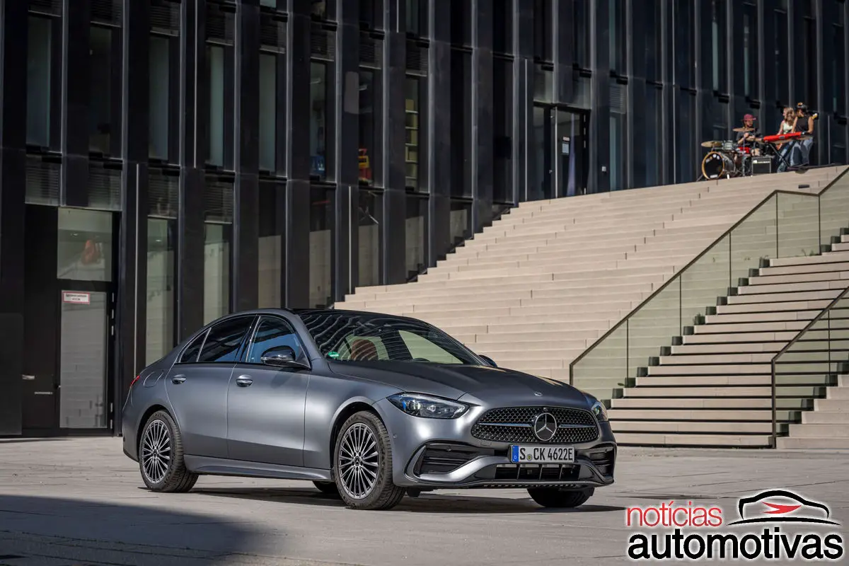 mercedes benz c 300 amg line 2025 4