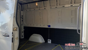 mercedes benz esprinter avaliação na (16)