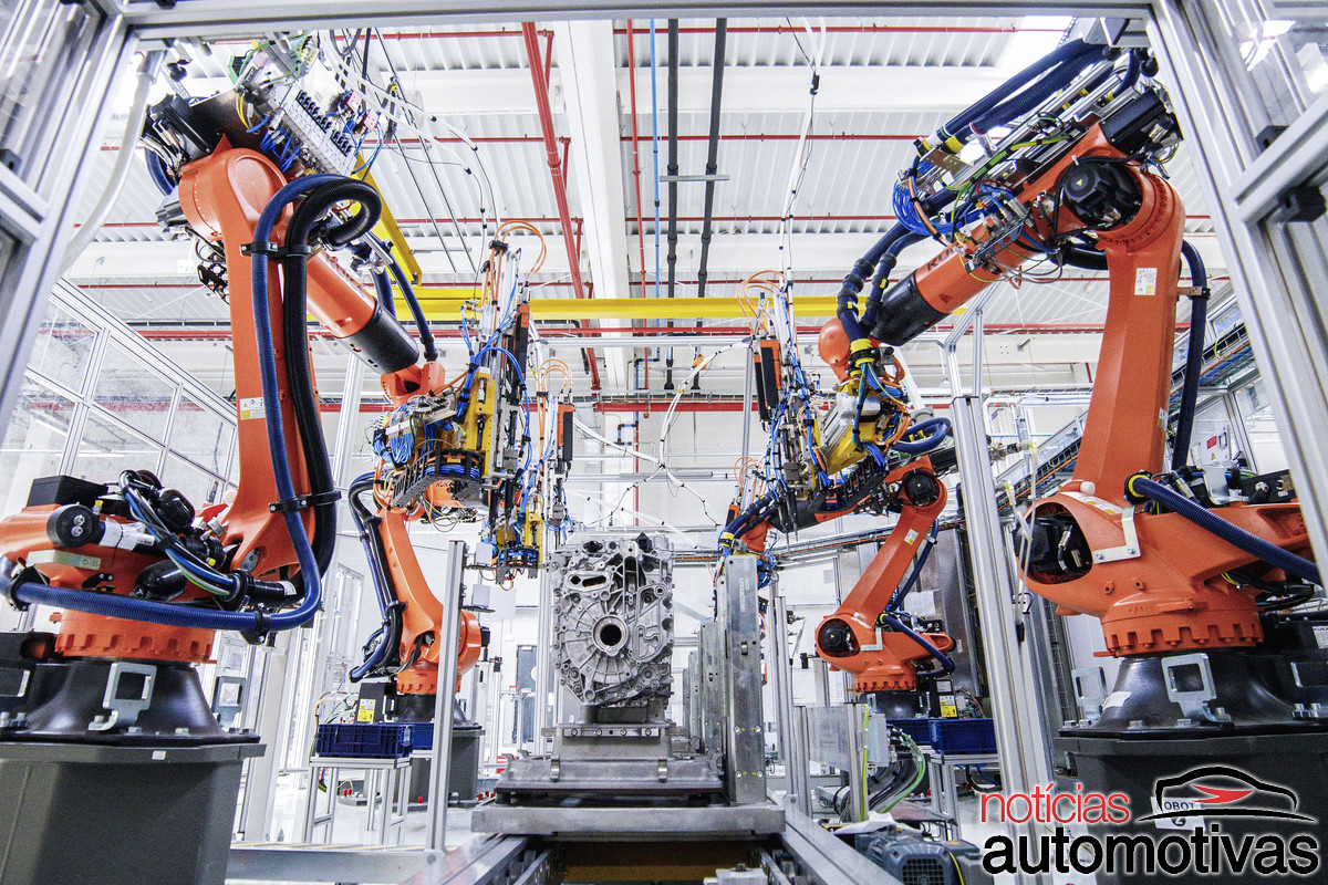 Produktionsstart der elektrischen Antriebseinheiten für den Mercedes Benz GLC bei Tochter Star Assembly Start of production of Mercedes Benz GLC electric drive units at subsidiary Star Assembly Produktionsstart der elektrischen Antriebseinheiten für den Mercedes Benz GLC bei Tochter Star Assembly Start of production of Mercedes Benz GLC electric drive units at subsidiary Star Assembly