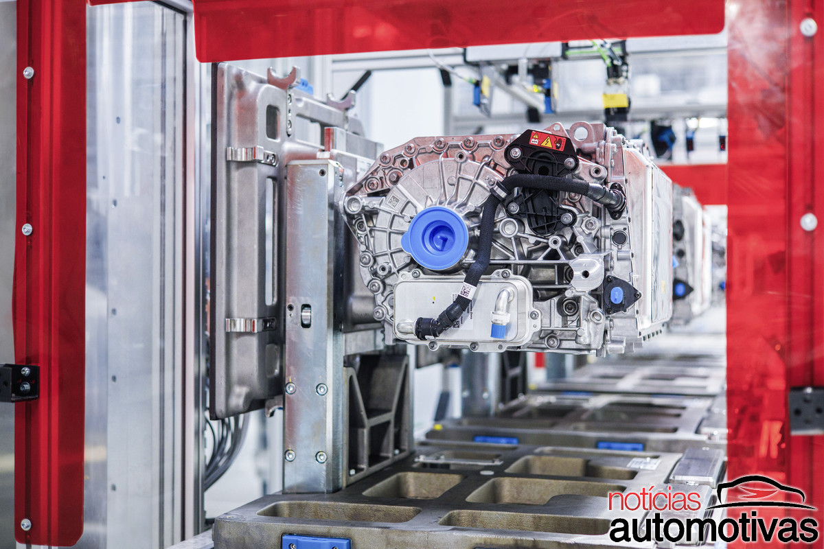 Produktionsstart der elektrischen Antriebseinheiten für den Mercedes Benz GLC bei Tochter Star Assembly Start of production of Mercedes Benz GLC electric drive units at subsidiary Star Assembly Produktionsstart der elektrischen Antriebseinheiten für den Mercedes Benz GLC bei Tochter Star Assembly Start of production of Mercedes Benz GLC electric drive units at subsidiary Star Assembly