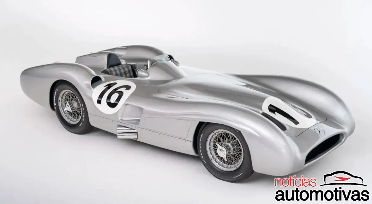 Mercedes-Benz W196R de 1954, que foi pilotado por Juan Manuel Fangio e Stirling Moss, é vendido por R$ 315 milhões