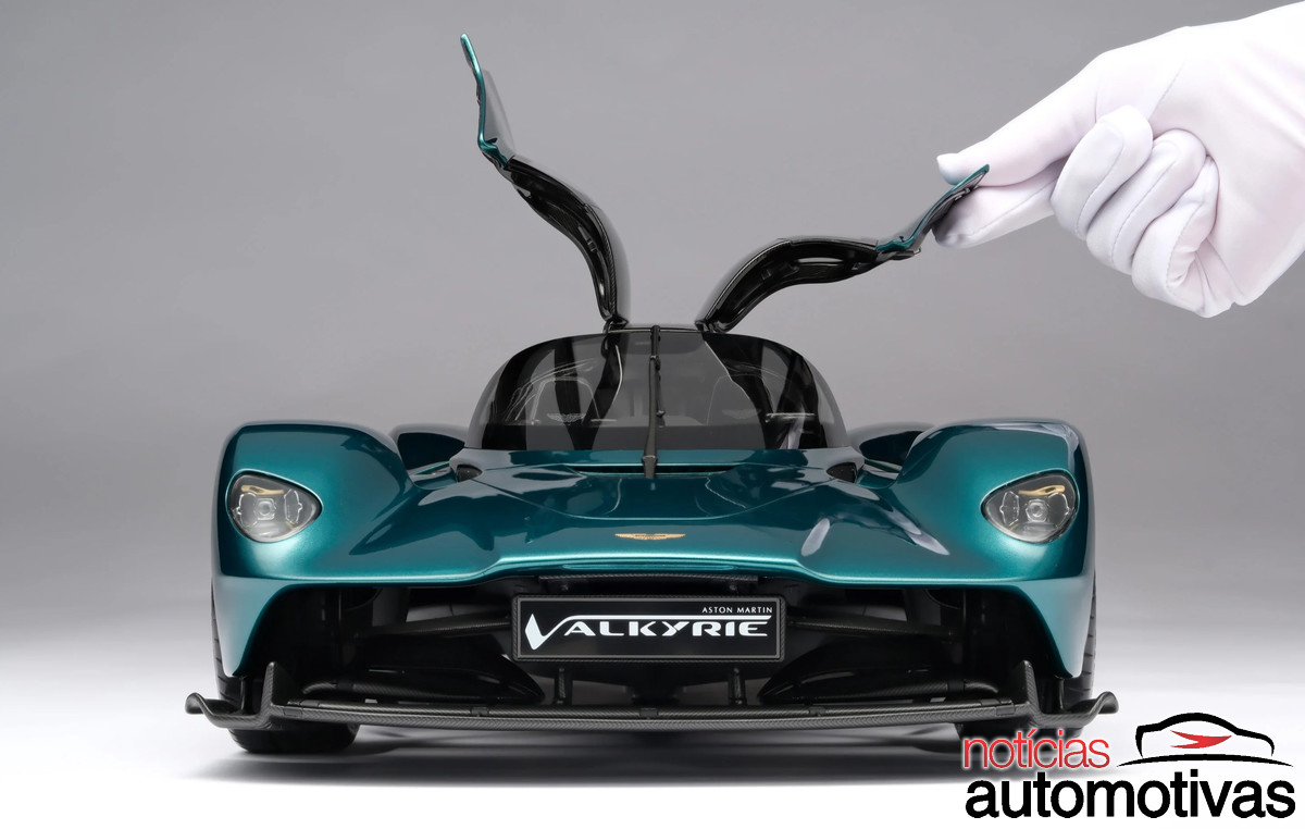 miniatura aston martin valkyrie (3) miniatura aston martin valkyrie (3)