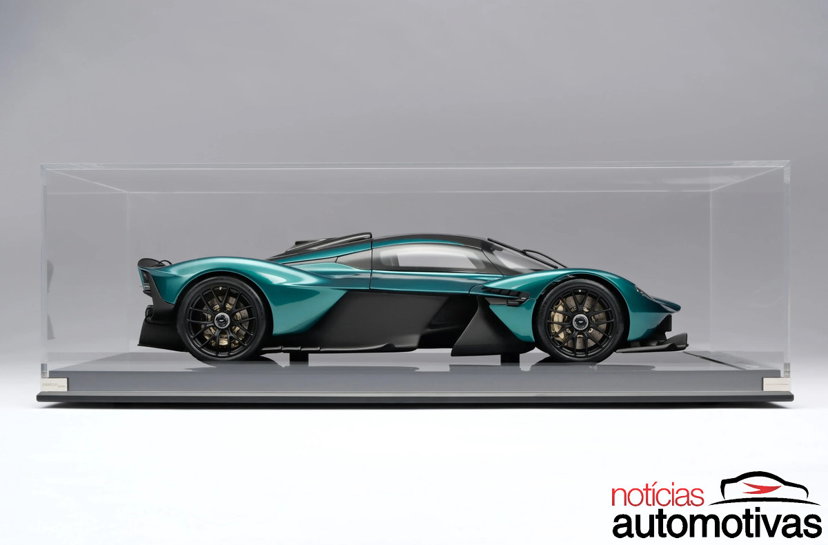 miniatura aston martin valkyrie (5) miniatura aston martin valkyrie (5)