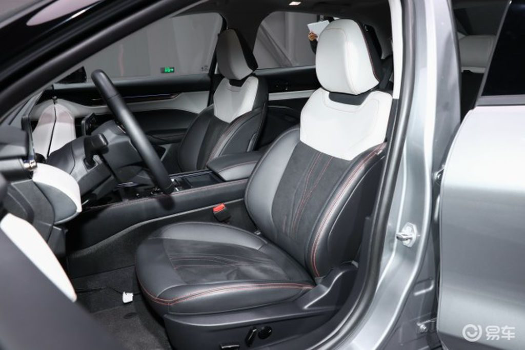 Novo Fusion: Ford Mondeo 2023 mostra interior high tech na China 