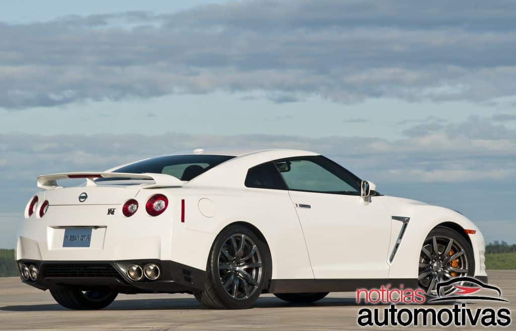 Nissan fala sobre futuro do GT-R 