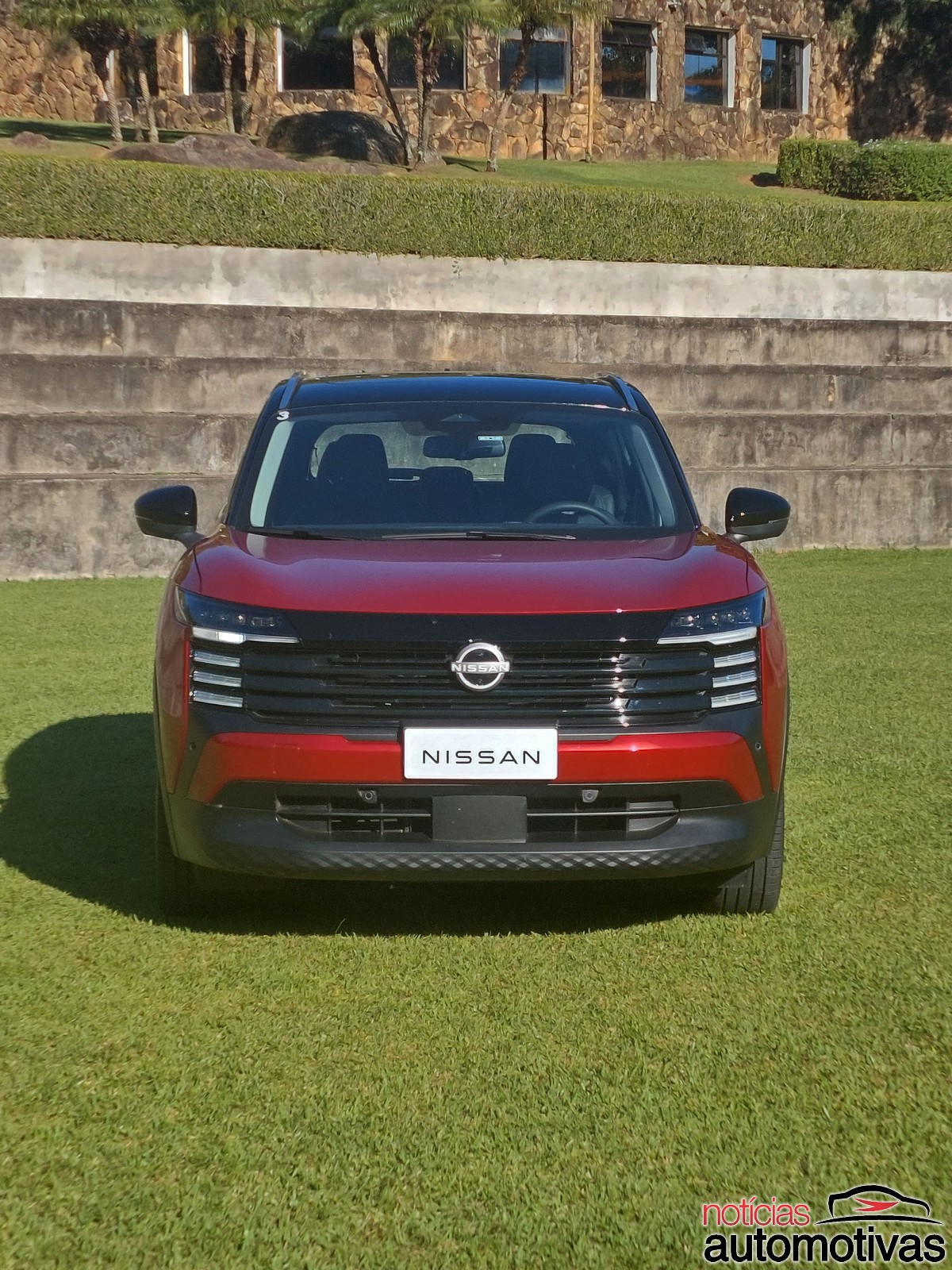 nissan kicks platinum (2)