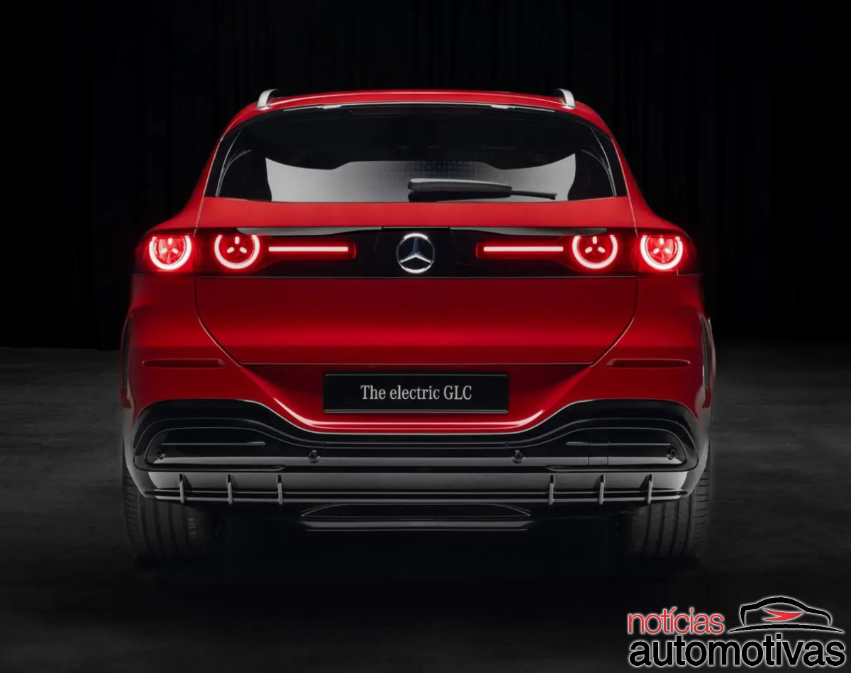 Exagero: Novo Mercedes GLC elétrico tem 13 logos da marca só na parte de fora, e tela de 39 polegadas dentro
