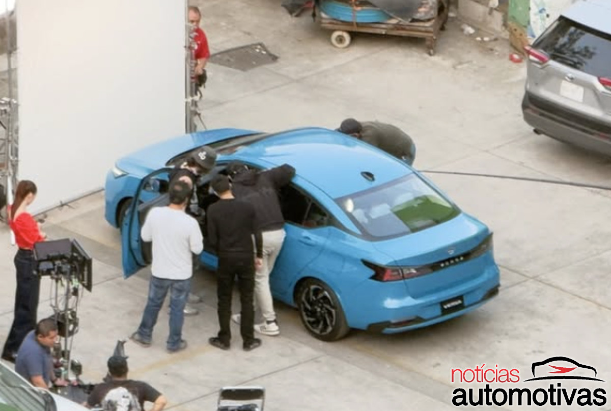 novo nissan versa 2027 flagra (1)