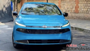 novo nissan versa 2027 flagra (5)