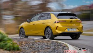 opel-astra-2022-16-300x170 Novo Astra: Opel revela novas imagens do médio alemão