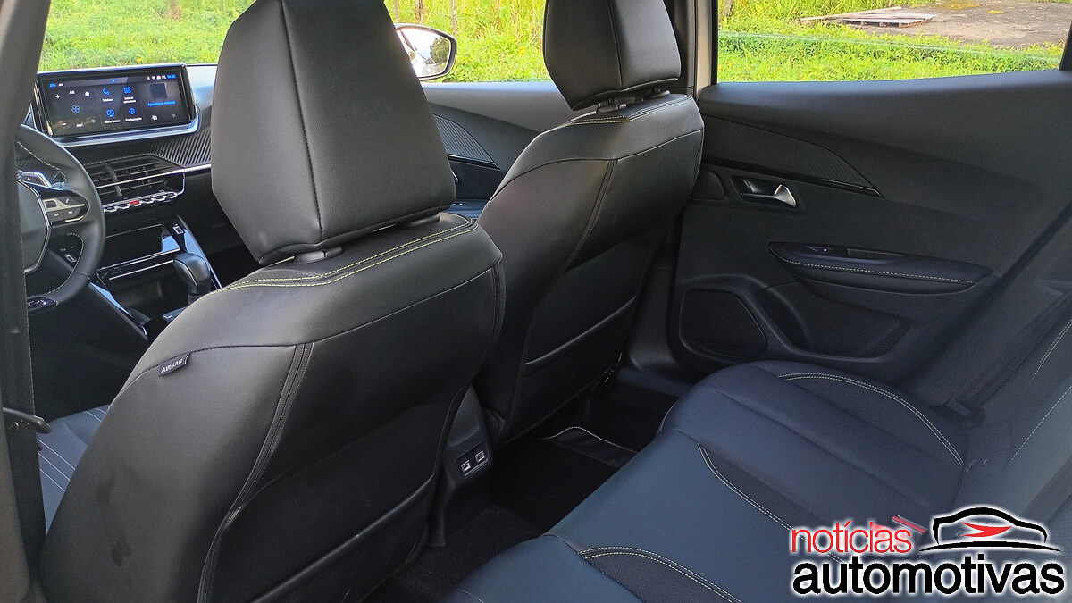 peugeot 2008 gt hybrid avaliação na (24)