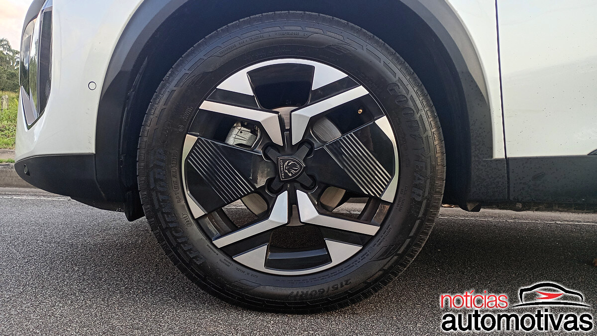 peugeot 2008 gt hybrid avaliação na (7)