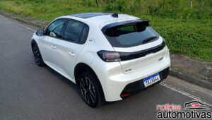 peugeot 208 gt hybrid avaliação na (10)