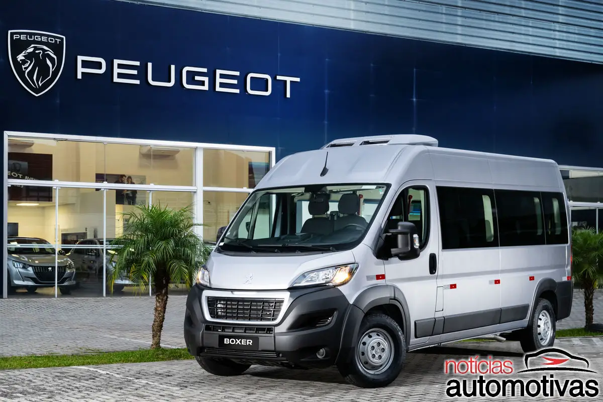 peugeot boxer minibus 1 1