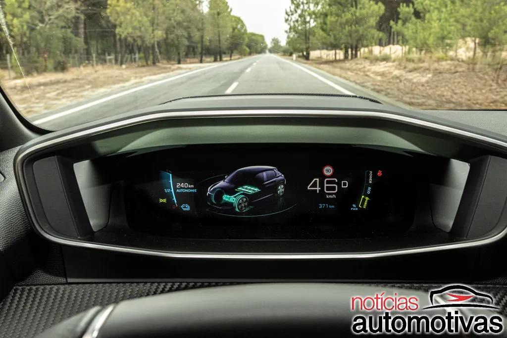 peugeot_e-208_gt_8 Peugeot e-208 GT chega ao mercado nacional por R$ 244.990