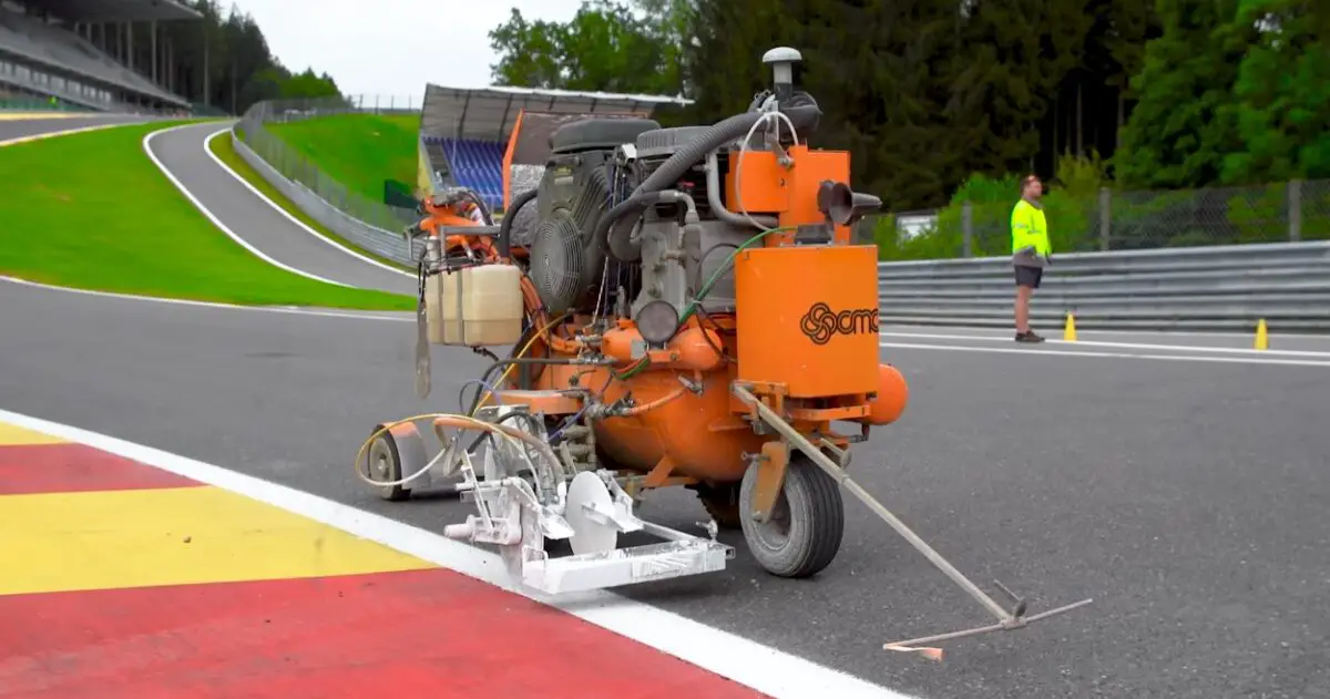 pintando pista de gp f1 1