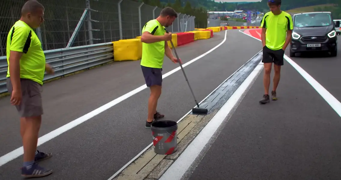 pintando pista de gp f1 4