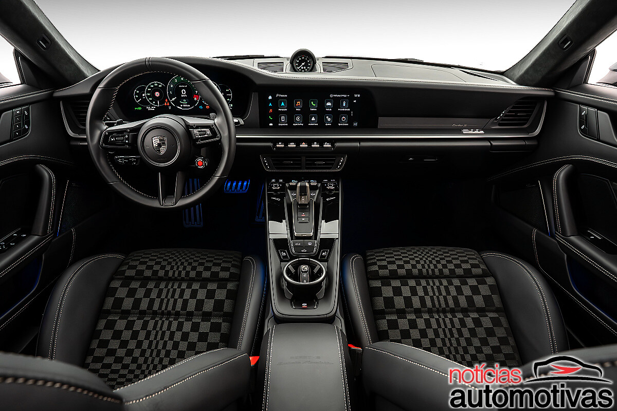 porsche 911 turbo s 992 2 5 porsche 911 turbo s 992 2 5