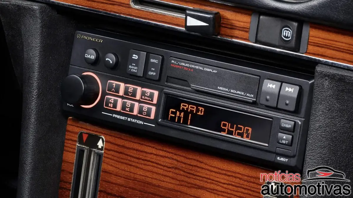 radio retro pioneer (1)