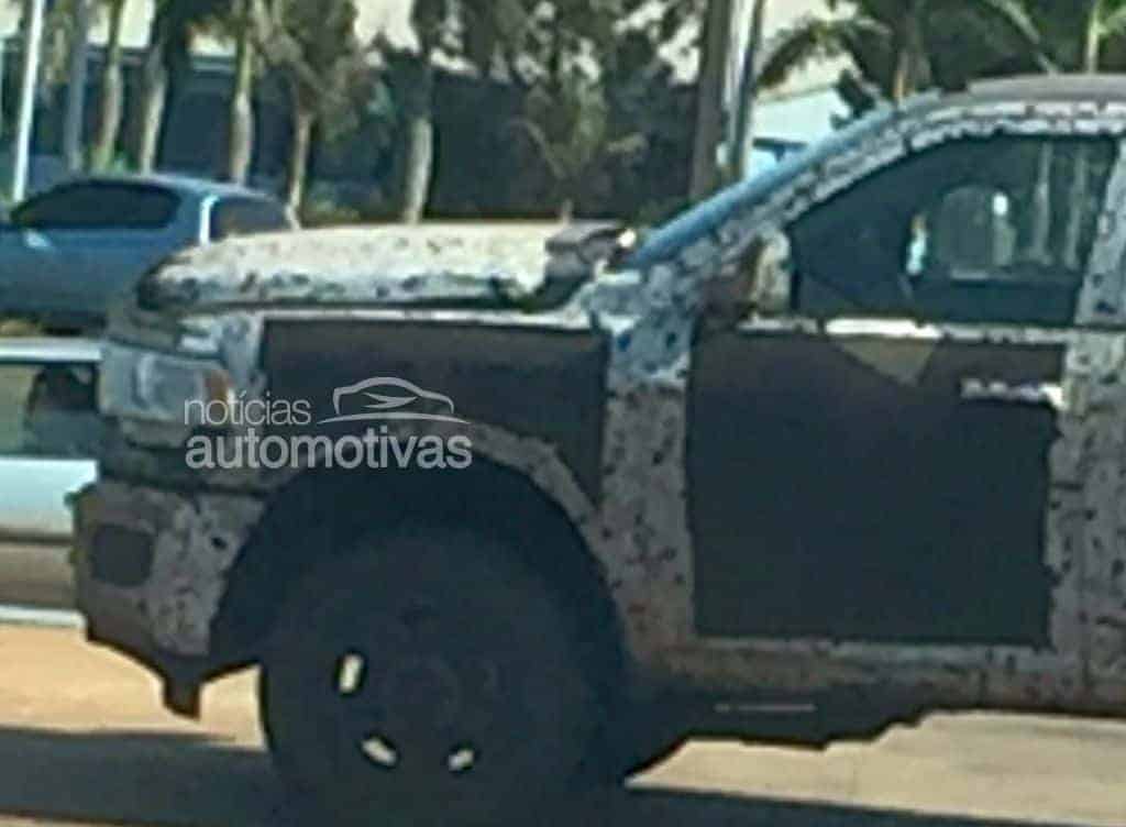 RAM 1500 é flagrada no MS - Picape grande chega depois da 2500 2020 