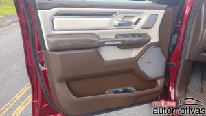 ram 1500 laramie avaliação na (18)