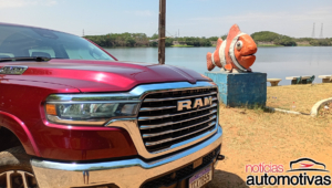 ram 1500 laramie avaliação na (2)