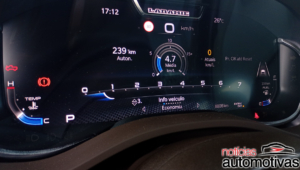 ram 1500 laramie avaliação na (29)