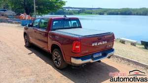 ram 1500 laramie avaliação na (5)