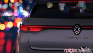 Renault Megane E-Tech tem imagens reveladas e alcance de 450 km 