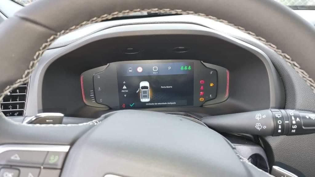 Jeep Renegade T270 Flex 4x4 aparece em desembarque nas revendas 