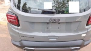 Jeep Renegade T270 Flex 4x4 aparece em desembarque nas revendas 
