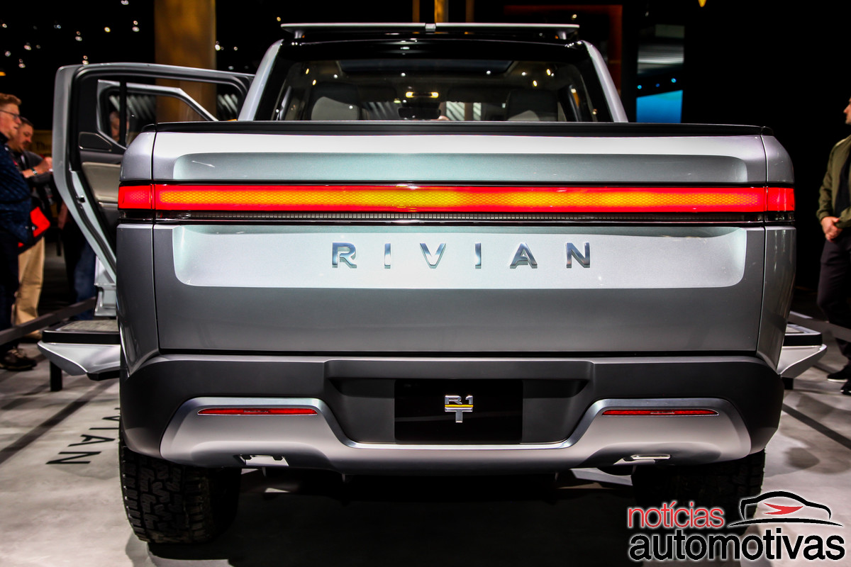 rivian logo (1)