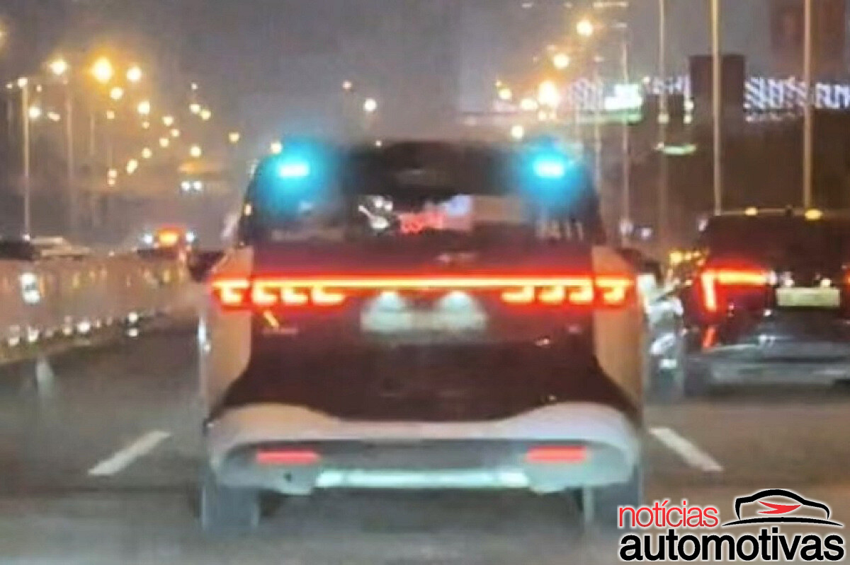 A promessa do carro autônomo virou pesadelo na China: vários pararam no meio da via e clientes dizem que só ouviram “frases prontas”