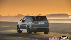 Range Rover SVR Carbon Edition chega ao Brasil por R$ 1.033.950 